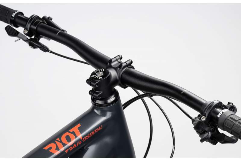 bicicleta-ghost-riot-trail-essential-2023-2.jpg