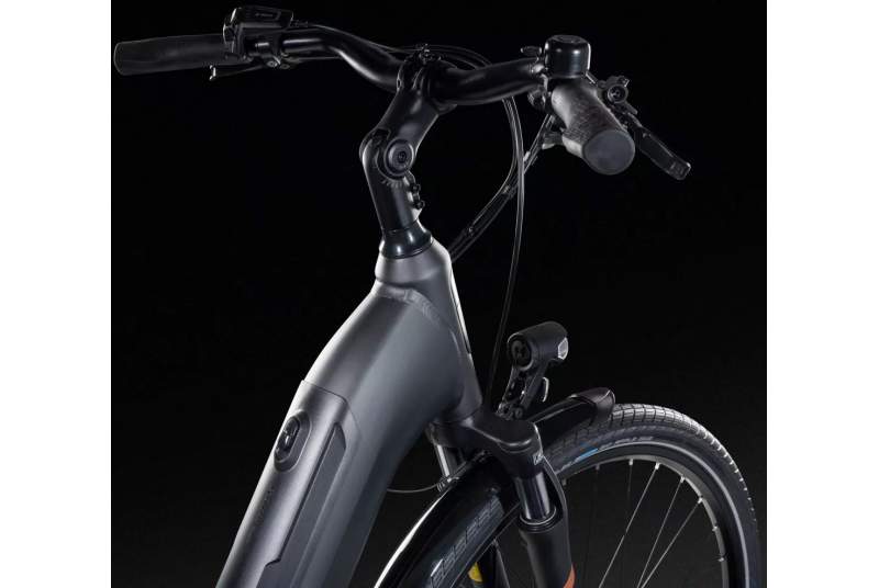 bicicleta-lapierre-e-urban-45-2024-3.jpg