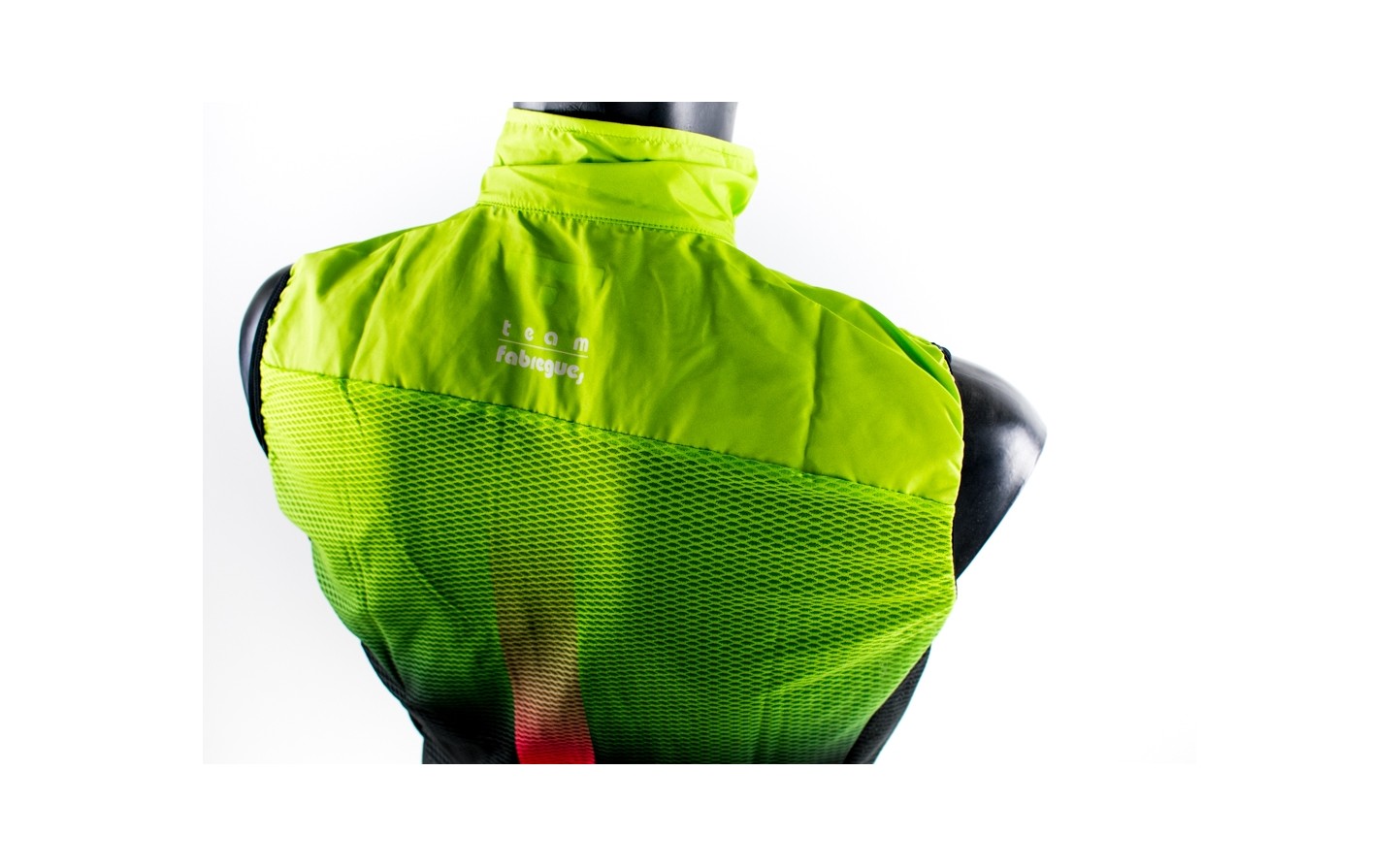 chaleco-castelli-pro-light-wind-vest-team-fabregues-2.jpg