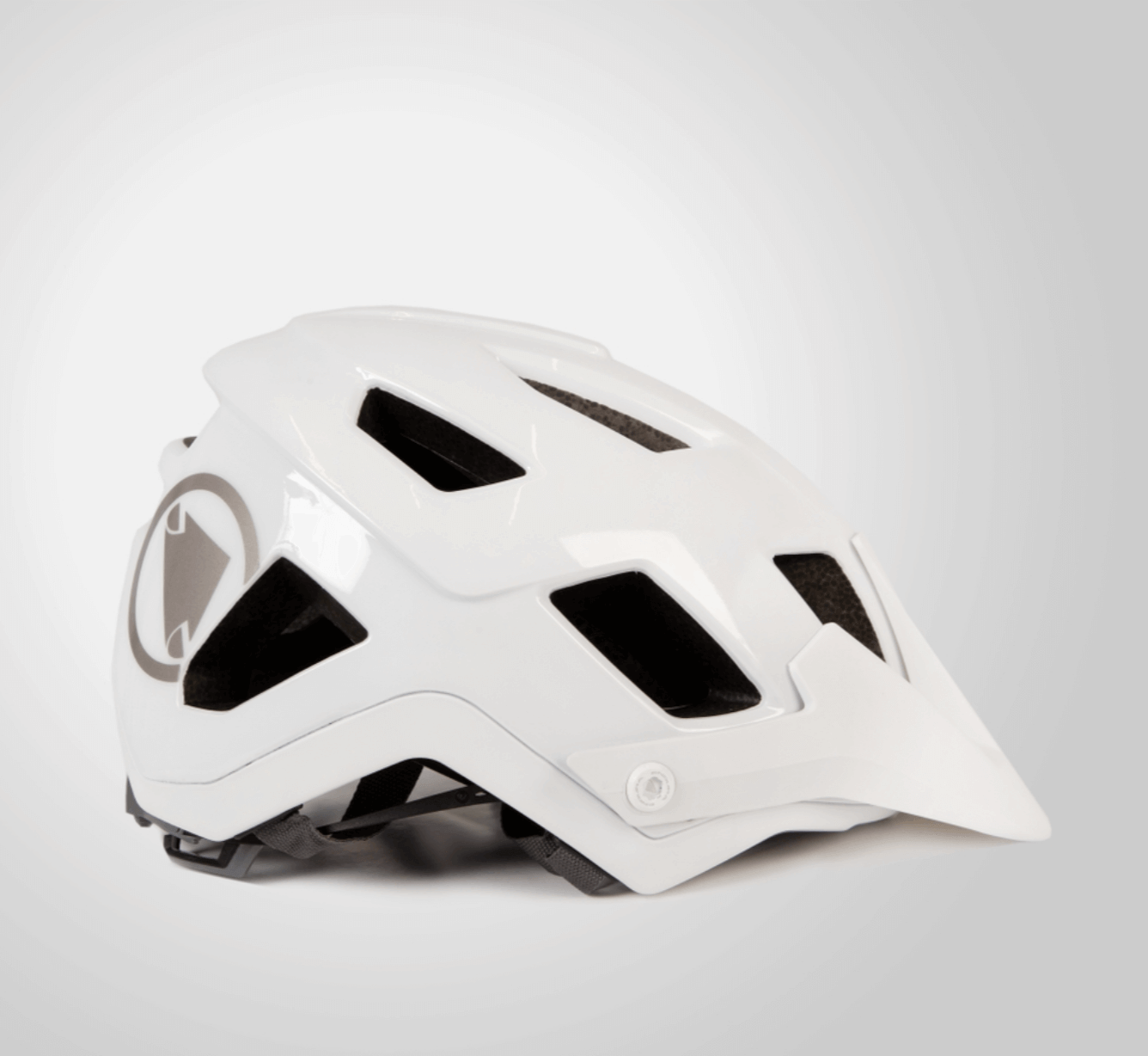 endura-hummvee-plus-helmet-blanco-labosch-4.png
