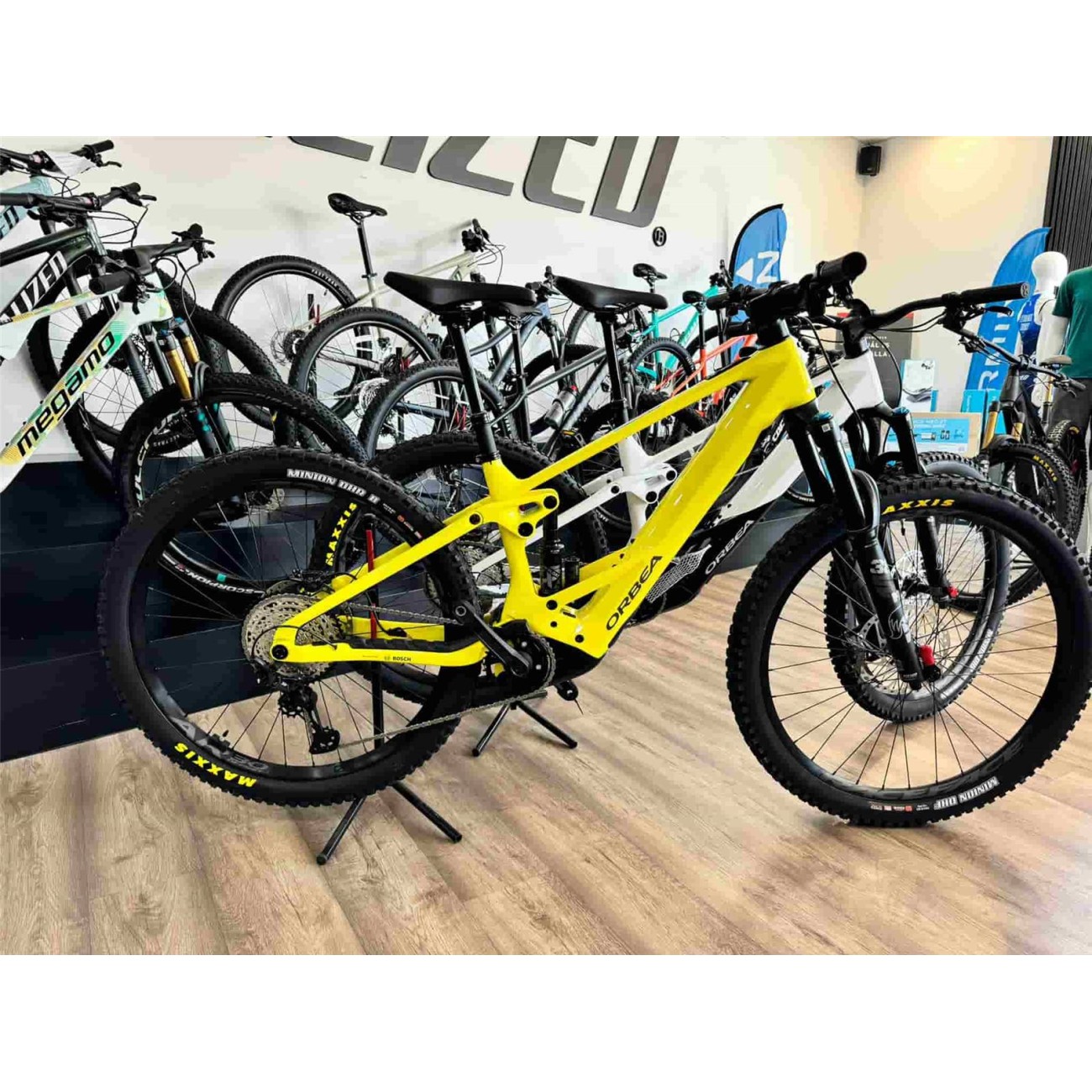 wild-m20-custom.jpg